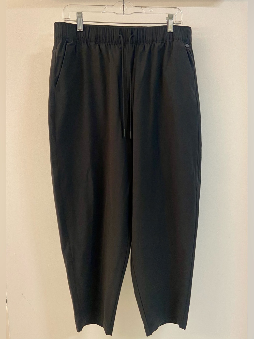 CALIA Women's Nyluxe Barrel Pant with pockets, solid black lightweight, mid-rise